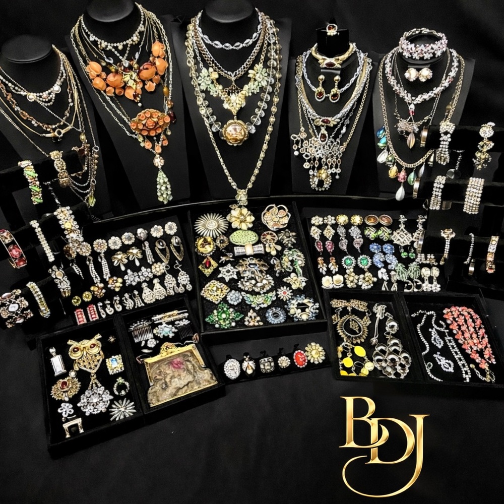 2 LB Unsearched Jewelry Lot | Gold Silver Pearls Rhinestones Vintage to Now Mix